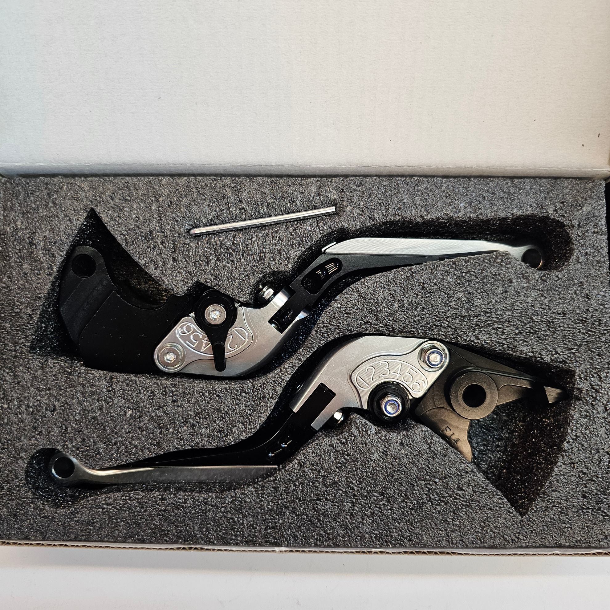 تصویر از کتی کلاچ و ترمز V-STROM مشکی