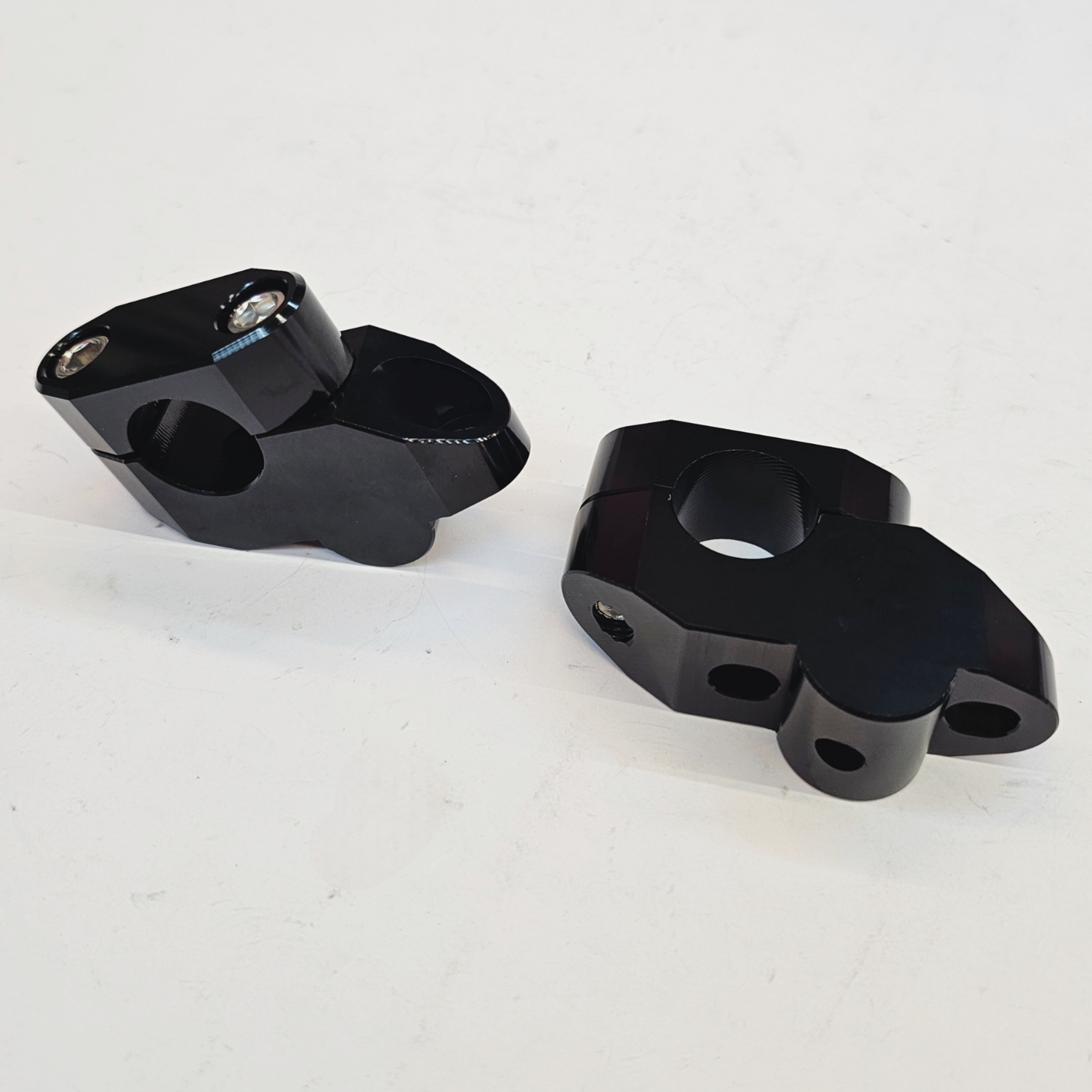 تصویر از رایزر فرمان ورسیس